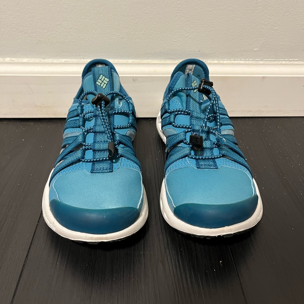Teal Womens Columbia Okolona Running Shoes